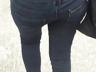 Candid jeans Ass 